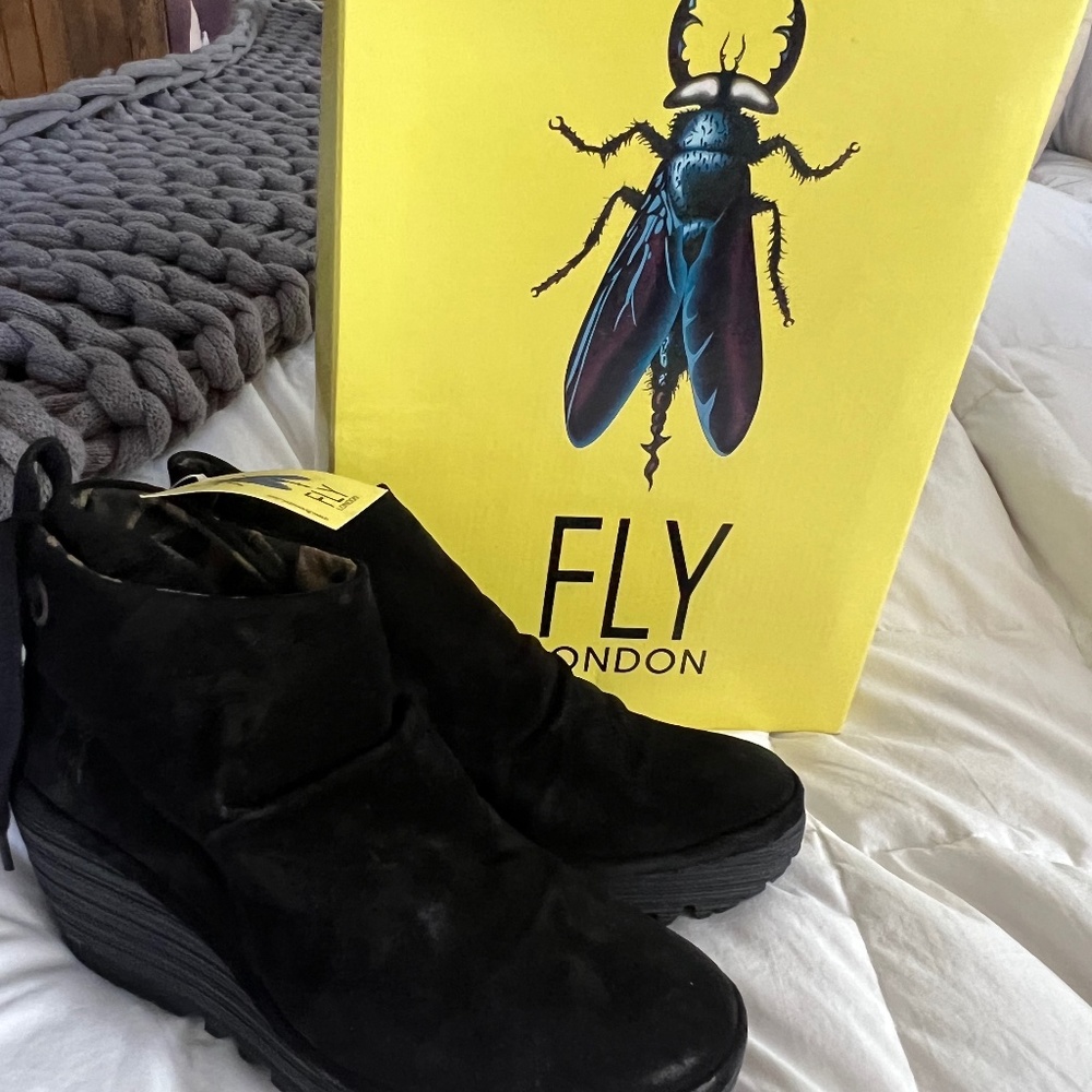 NWT Fly London Suede Black Ankle Boots